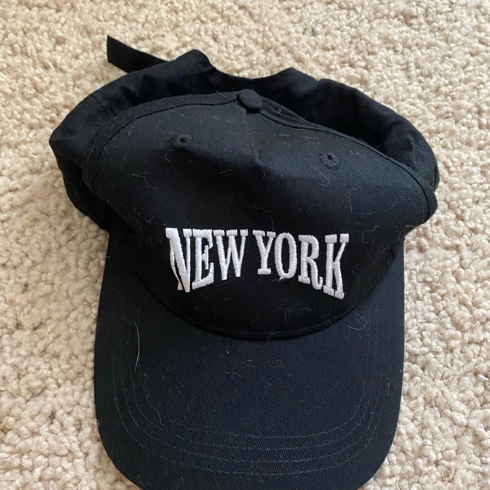 H&M Black New York hat